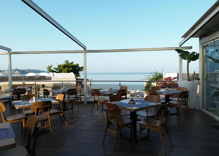 ホテル Olympion Sunset Halkidiki Skála Foúrkas